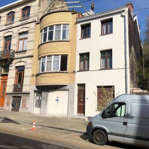 chantier sur le toit d'une maison